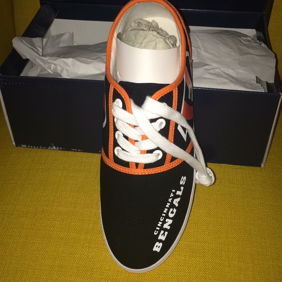 LAST PAIR! Bengals lace up shoe - Picture 2 of 4